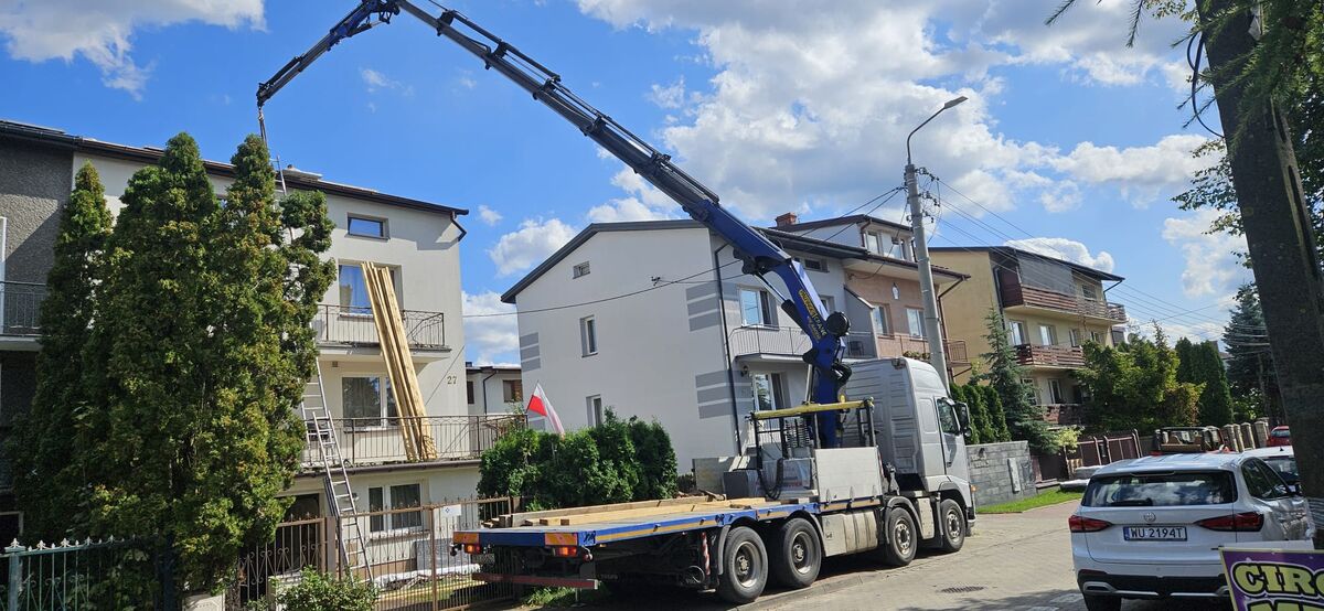 Transport HDS tarcicy budowlanej i więźby dachowej
